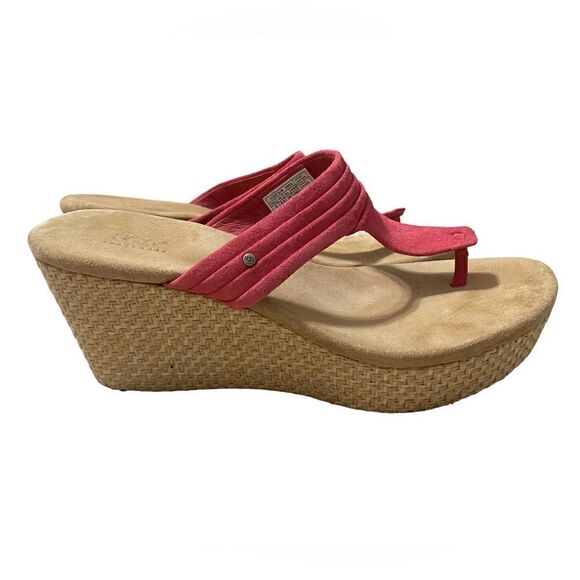 UGG Shoes - UGG Zamora pink suede wedge platform thong sandal